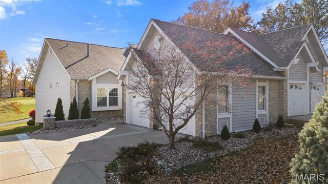149 Shaelah Court, Weldon Spring, MO 63304