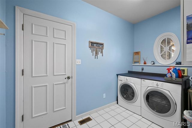 149 Shaelah Court, Weldon Spring, MO 63304