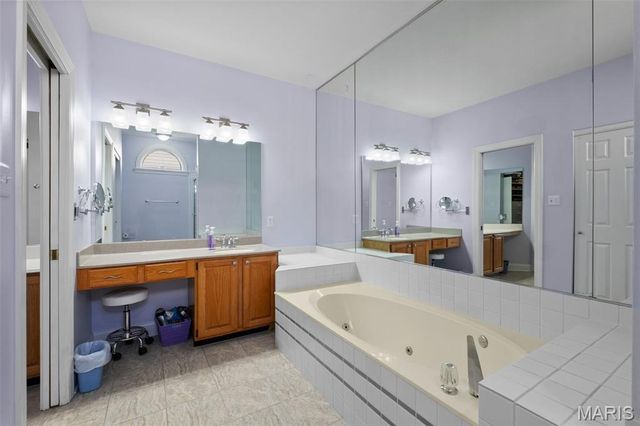 149 Shaelah Court, Weldon Spring, MO 63304