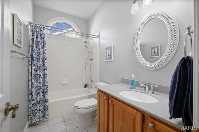 149 Shaelah Court, Weldon Spring, MO 63304