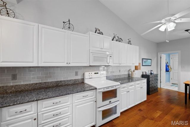 149 Shaelah Court, Weldon Spring, MO 63304