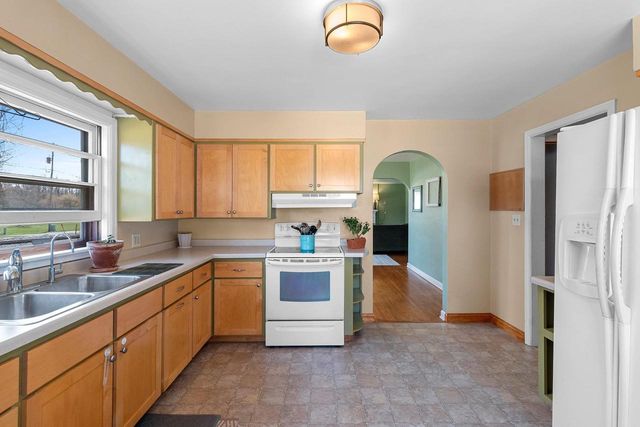 1107 GROSSE ROAD, Little Suamico, WI 54141