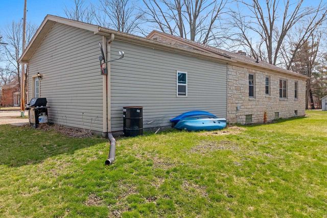 1107 GROSSE ROAD, Little Suamico, WI 54141
