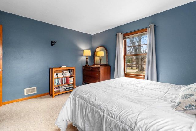 1107 GROSSE ROAD, Little Suamico, WI 54141