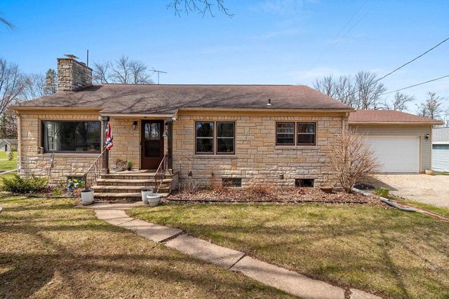 1107 GROSSE ROAD, Little Suamico, WI 54141