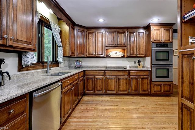 122 James Bray DR, Williamsburg, VA 23188