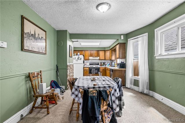 17 Indian Church Road, Buffalo, NY 14227