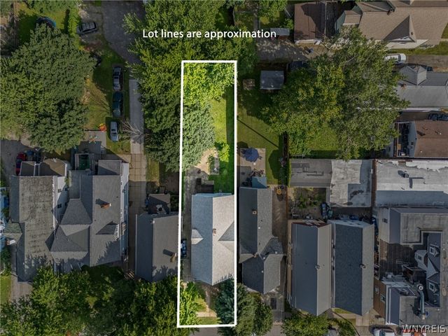 17 Indian Church Road, Buffalo, NY 14227