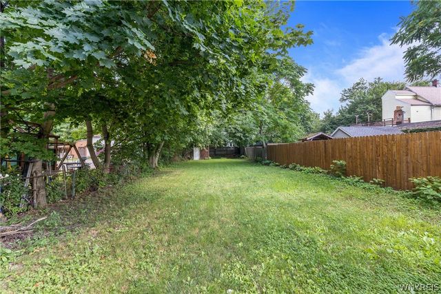 17 Indian Church Road, Buffalo, NY 14227