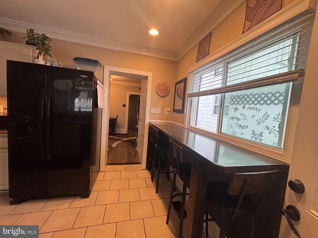 17 WALNUT ST, Clifton Heights, PA 19018