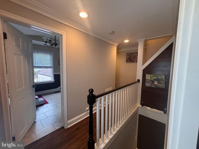 17 WALNUT ST, Clifton Heights, PA 19018