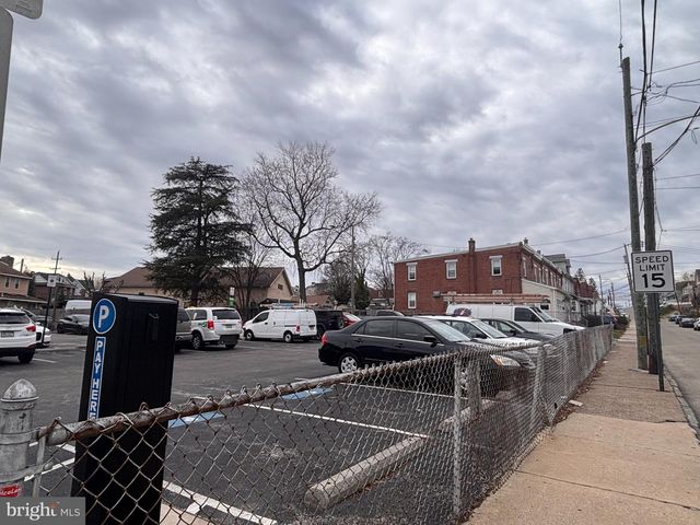 17 WALNUT ST, Clifton Heights, PA 19018