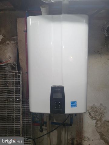 17 WALNUT ST, Clifton Heights, PA 19018