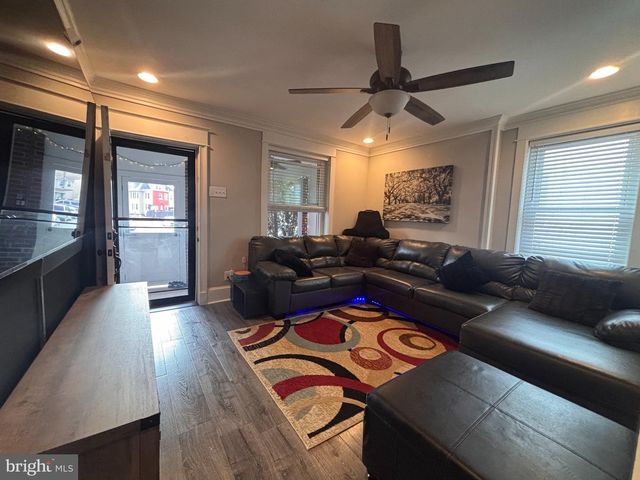 17 WALNUT ST, Clifton Heights, PA 19018