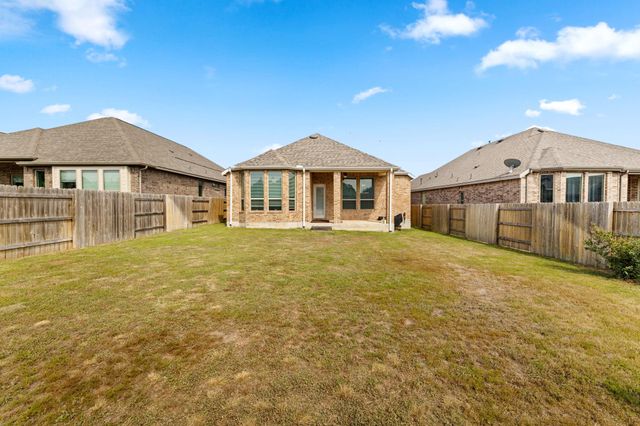 132 Emerald Garden RD, San Marcos, TX 78666