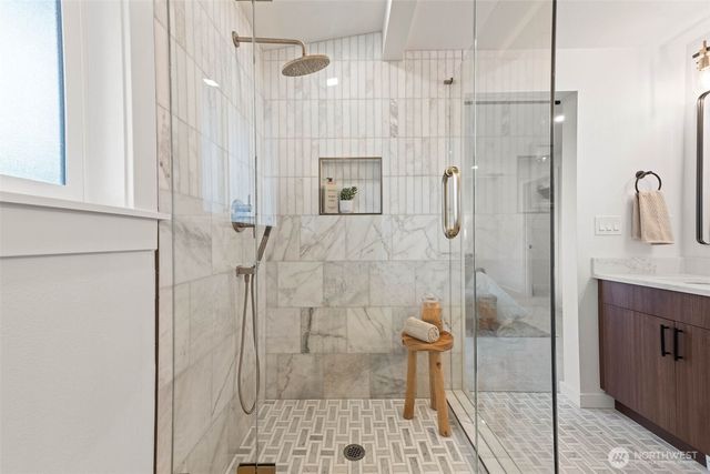 16807 NE 6TH Place, Bellevue, WA 98008