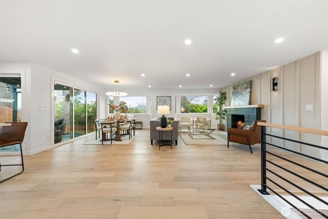 16807 NE 6TH Place, Bellevue, WA 98008