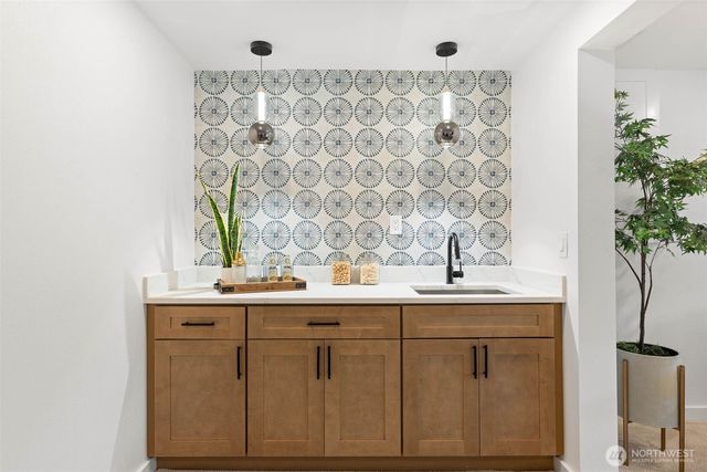 16807 NE 6TH Place, Bellevue, WA 98008