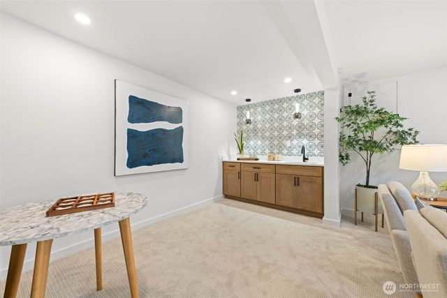 16807 NE 6TH Place, Bellevue, WA 98008