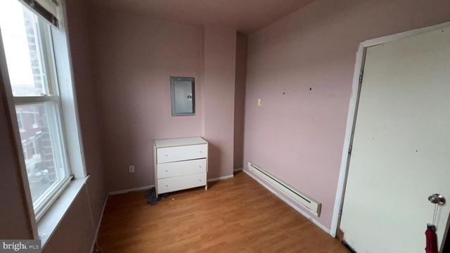 1326 S 8TH ST, Philadelphia, PA 19147