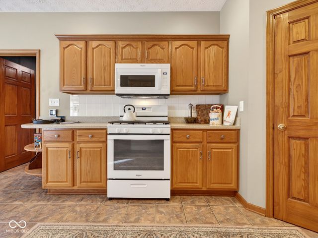 10230 Terri Lane, Brownsburg, IN 46112