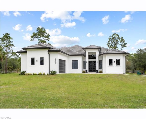 2313 6th AVE SE, Naples, FL 34117