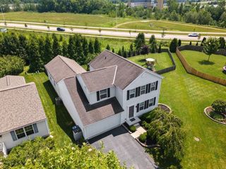 9172 Prestwick Green Drive, Columbus, OH 43240