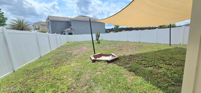 8042 CAPE FOX Drive, Jacksonville, FL 32222