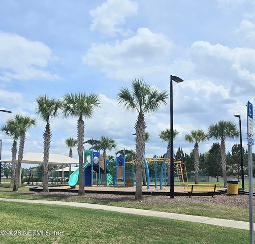 8042 CAPE FOX Drive, Jacksonville, FL 32222
