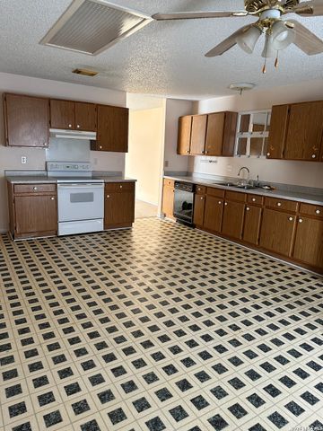 6664 Snow Meadow, Converse, TX 78109