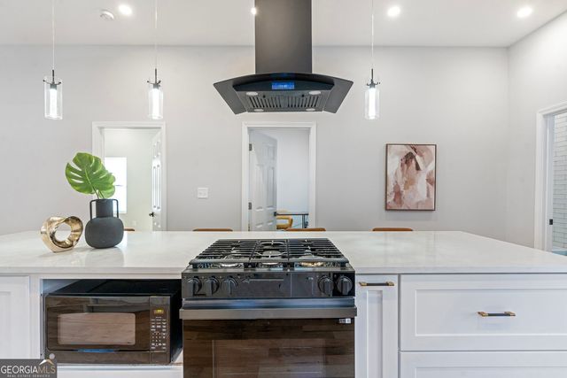 959 Woodbourne Drive SW, Atlanta, GA 30310