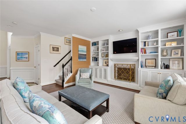 8208 Kingsdown Ct, Henrico, VA 23229