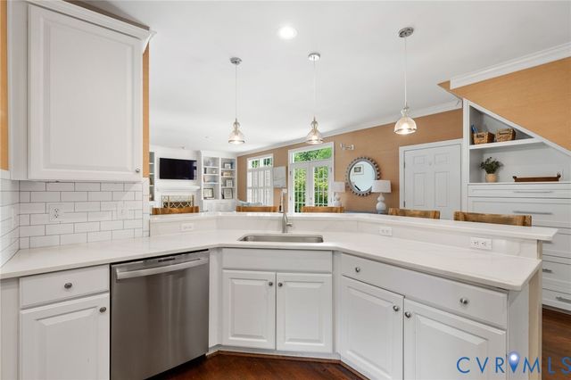 8208 Kingsdown Ct, Henrico, VA 23229