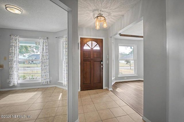 8472 BANDERA Circle W, Jacksonville, FL 32244