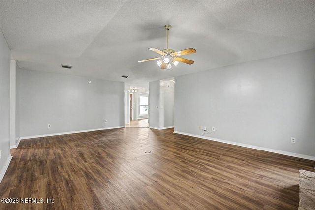 8472 BANDERA Circle W, Jacksonville, FL 32244