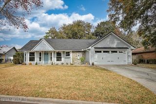 8472 BANDERA Circle W, Jacksonville, FL 32244