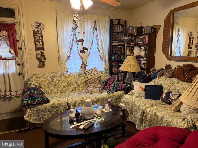 26 W STRAWBERRY ST, Lancaster, PA 17603