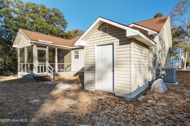 803 W Oak Island Drive, Oak Island, NC 28465