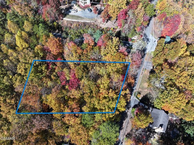 Lot 17 Deer Path Lane, Gatlinburg, TN 37738