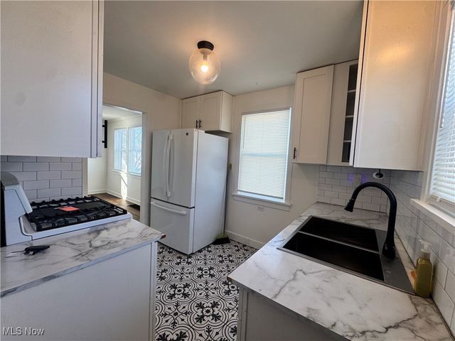 459 Ohio Street, Elyria, OH 44035