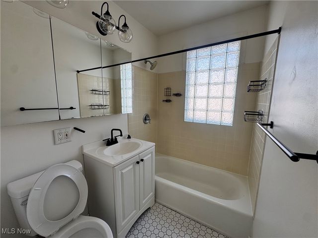 459 Ohio Street, Elyria, OH 44035