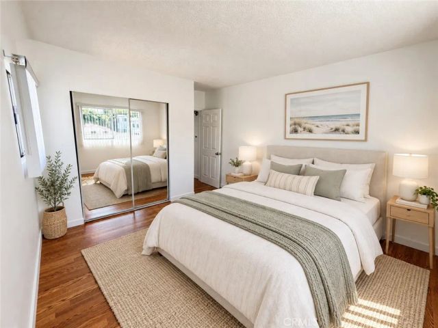 1808 10th Street F, Santa Monica, CA 90404