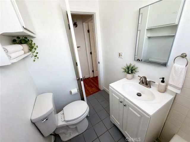 1808 10th Street F, Santa Monica, CA 90404