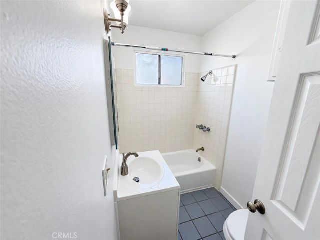 1808 10th Street F, Santa Monica, CA 90404