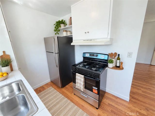 1808 10th Street F, Santa Monica, CA 90404