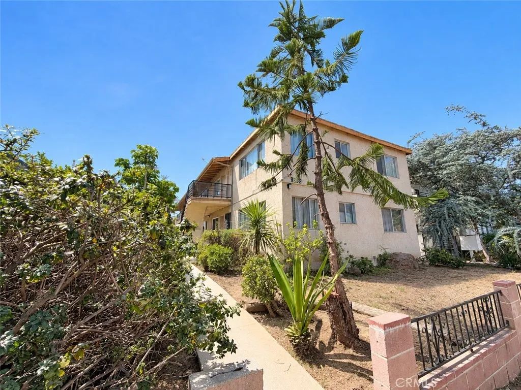 1808 10th Street F, Santa Monica, CA 90404