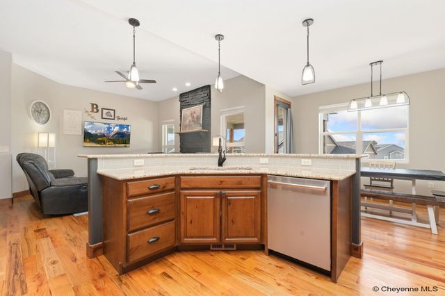 3712 RUSTIC RD, Cheyenne, WY 82001