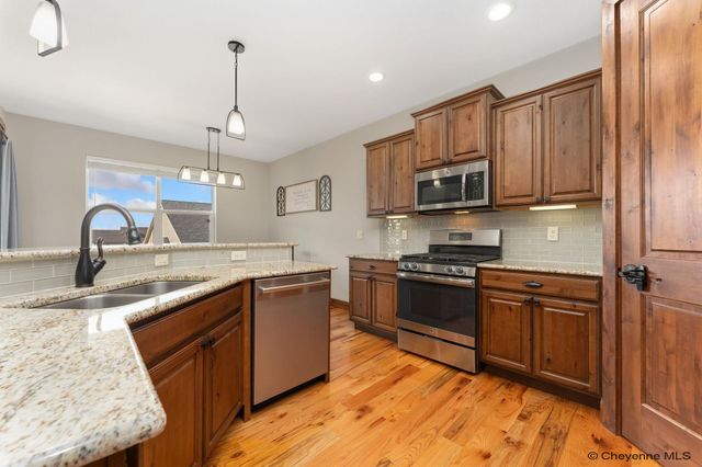3712 RUSTIC RD, Cheyenne, WY 82001