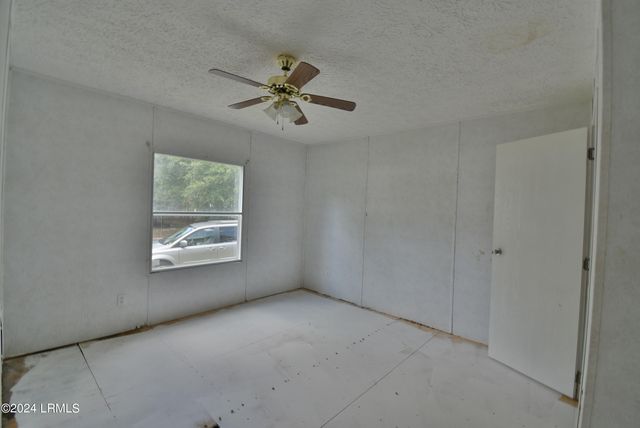 1680 Stanley Loop Road, Varnville, SC 29944