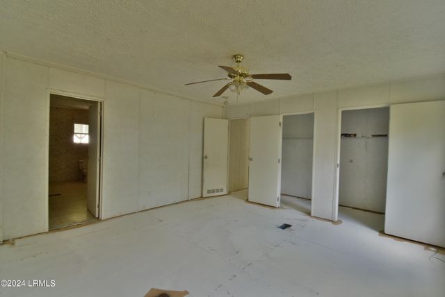 1680 Stanley Loop Road, Varnville, SC 29944